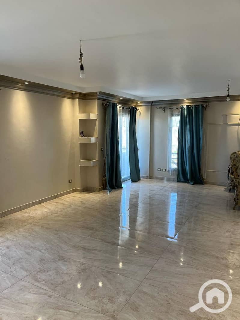 Semi-furnished apartment for rent in The Square Compound - Widok 3