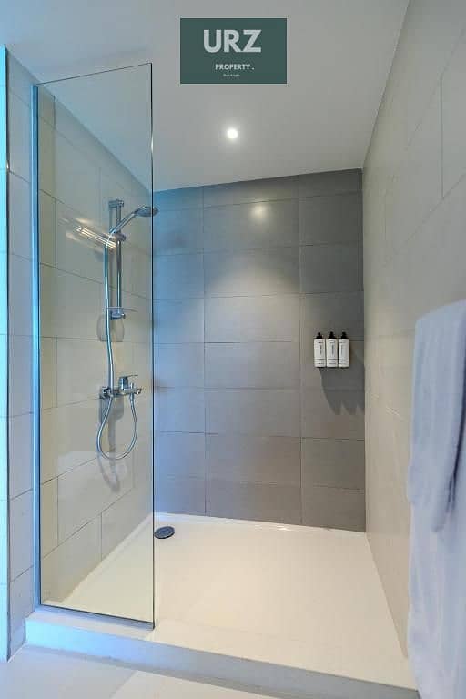 Fully sea-view chalet 200m from the beach in Dose, Ras El Hekma. Fully finished with kitchen & ACs, limited-time discount & installments. For sale - Widok 3