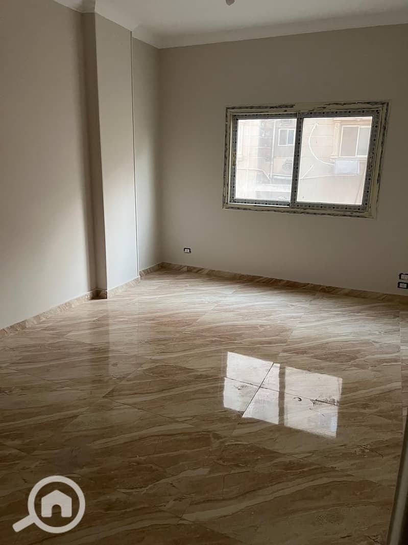 Distinct apartment for sale in Al-Moustashreen Compound – pohled 3