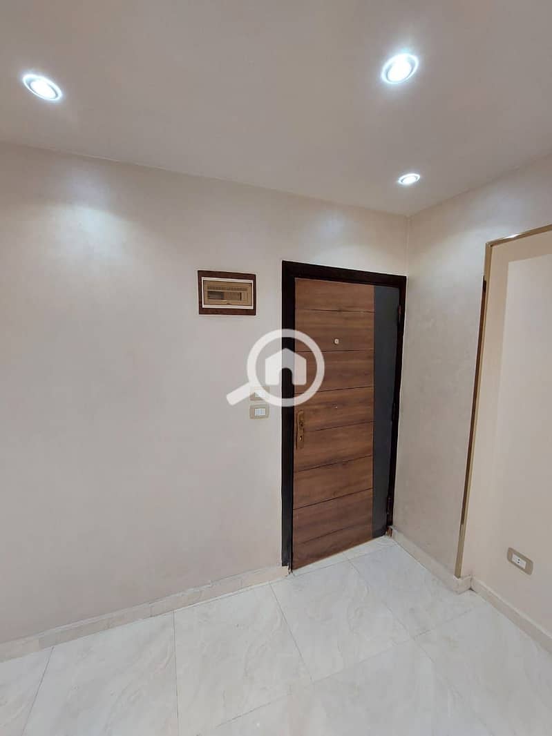 Apartment for sale with two bedrooms and a large reception area in Al-Mandara Bahri, Gamal Abdel Nasser, close to the sea. - Widok 5