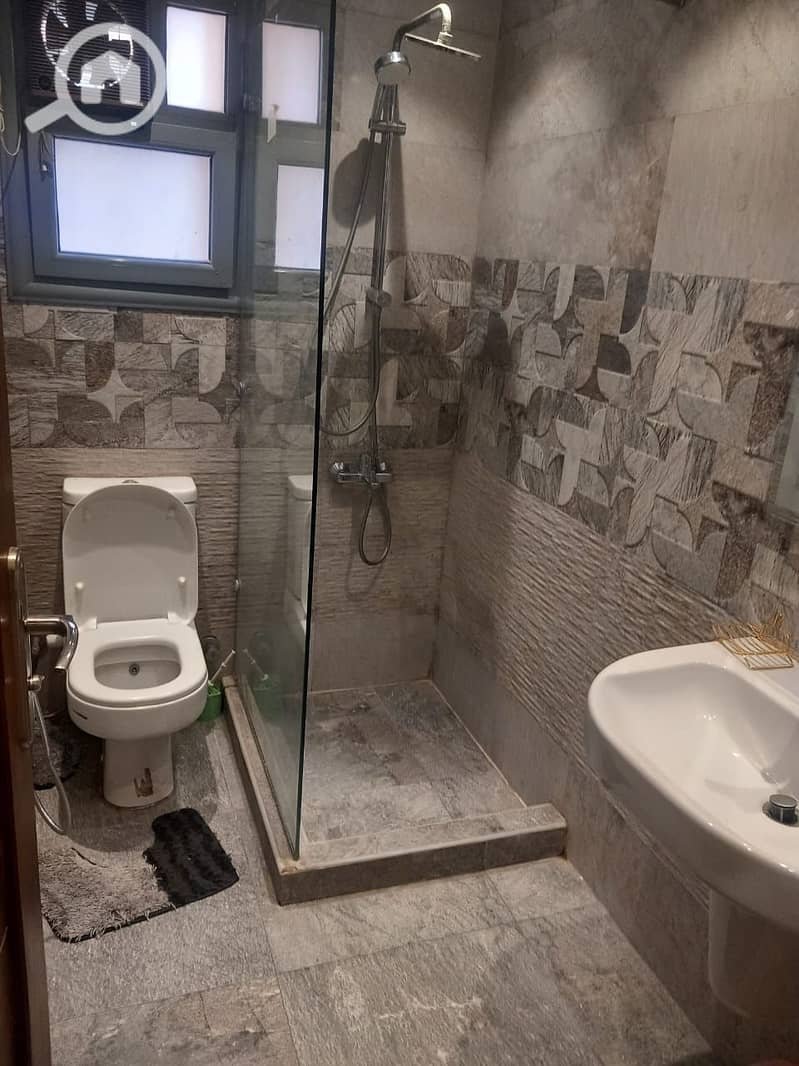 4 6639. jpg
