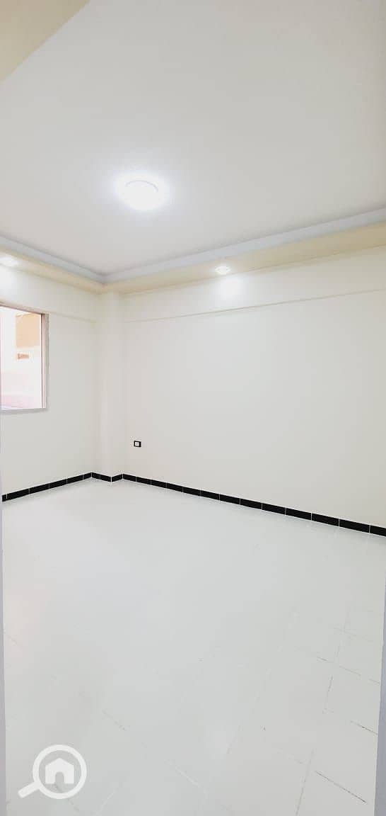 Apartment (3 bedrooms) for sale in Alexandria Beach next to the main street, excellent residential location including services. - Altro