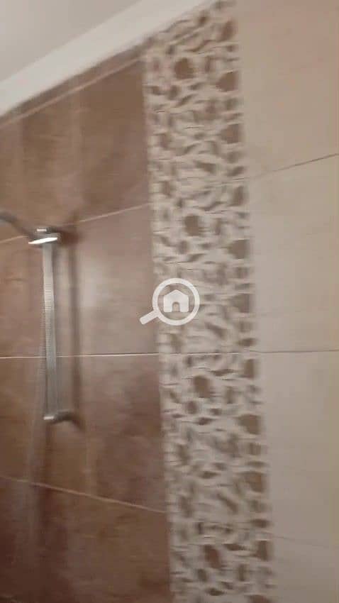 15 WhatsApp Video 2026-07-06 at 10.15. 54 PM_000169. jpg