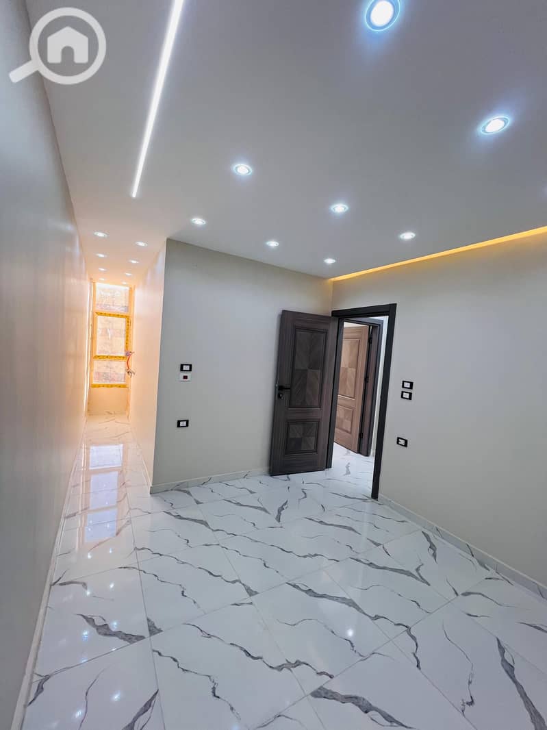 Apartment with a view in Gardens of the Pyramids, second old gate, 135 meters - Meer