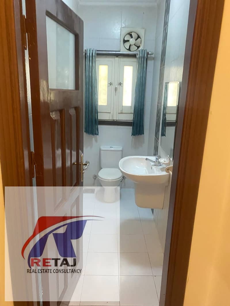 New apartment for rent in Al Matbakh, First Settlement, Al Banafseg Five Villas, with a private entrance for those seeking privacy and comfort. - Więcej
