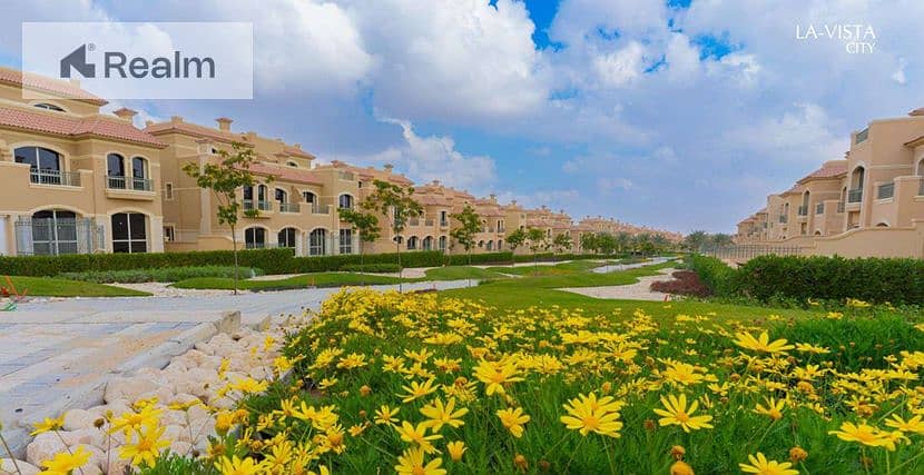 Luxury Townhouse Ready to Move With Longest Installments over Years | Premium Finishing and Prime location on Landscape - Vista 5