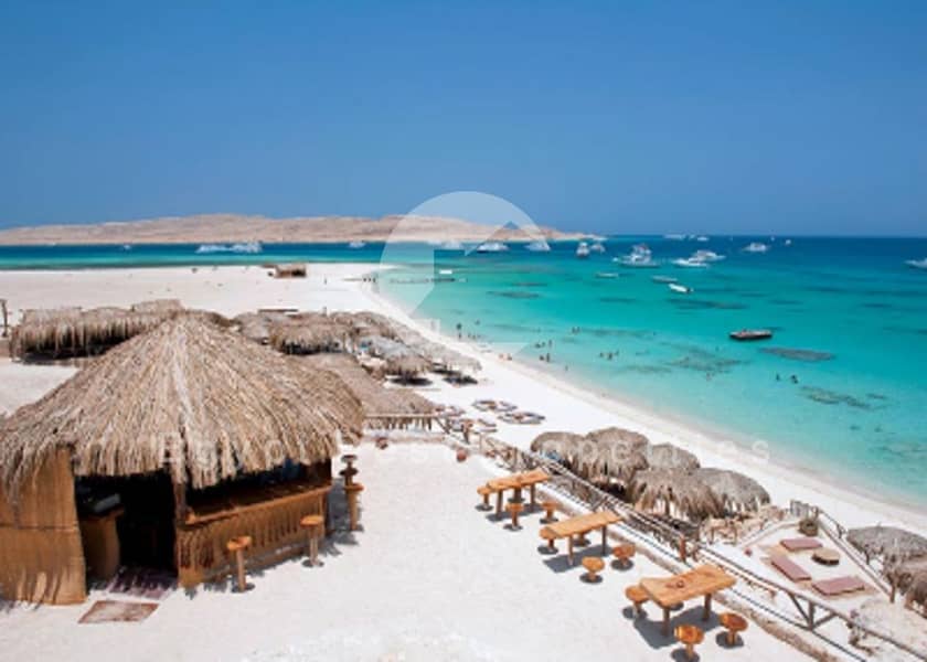 SIGGNATURE VILLA FIRST ROW VERY PRIME LOCATION FOR SALE AT GOUNA RED SEA WITH PRIVATE POOL FULLY FINISHED BY ORASCOME EARLY DELIVERY - Widok 6