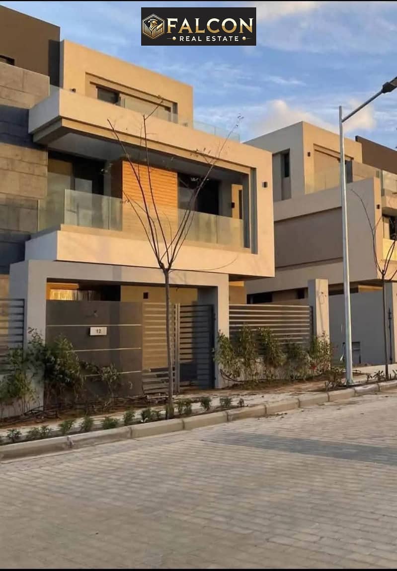 Stadnlone for sale in New Cairo prime location overlooking landscaping and lakes view – pohled 4