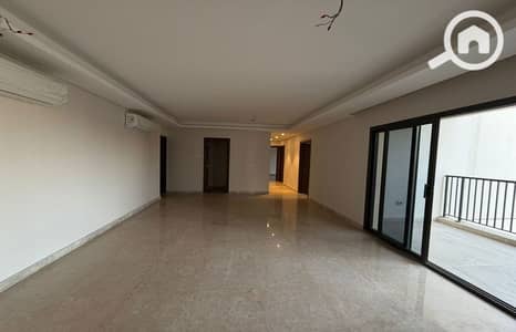 3 Bedroom Apartment for Sale in Sheikh Zayed, Giza - 728213363_2473698393139498_561878414453685351_n_1400x900. jpg