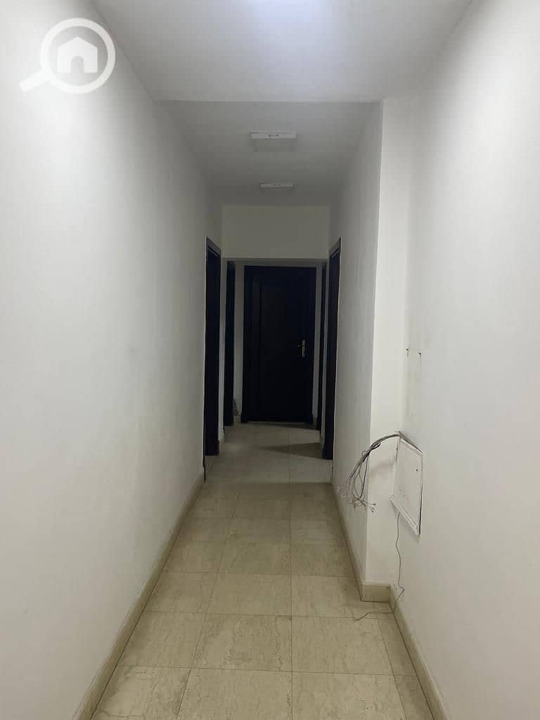 6 28092. jpg