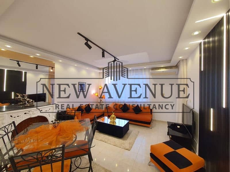 Luxury furnished apartment for rent with premium finishes with modern interior design overlooking landscape & main street – pohled 3