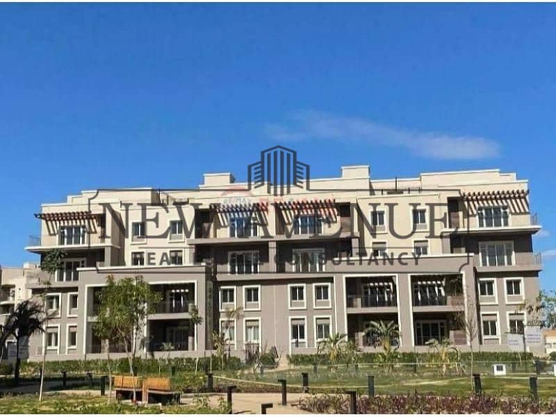 Penthouse for sale in october plaza very prime location and open view and market price - Mehr