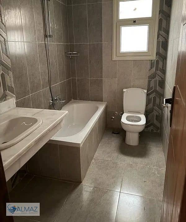 Unfurnished 255 sqm penthouse for rent with air conditioning in Promenade Compound, Fifth Settlement, near main roads and the American University - Ansicht 4