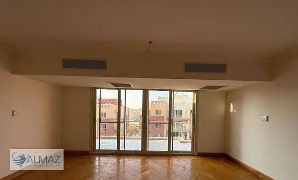 Unfurnished 255 sqm penthouse for rent with air conditioning in Promenade Compound, Fifth Settlement, near main roads and the American University - Ansicht 5