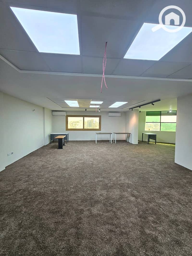 Outstanding 400m administrative headquarters with modern ultra finishing for rent in the strongest location in Maadi, next to all transportation. - Widok 5