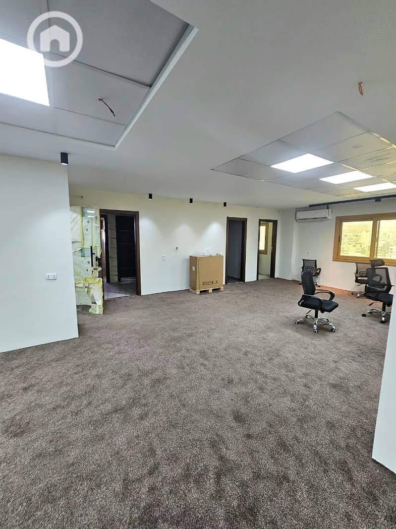 Outstanding 400m administrative headquarters with modern ultra finishing for rent in the strongest location in Maadi, next to all transportation. - Widok 6