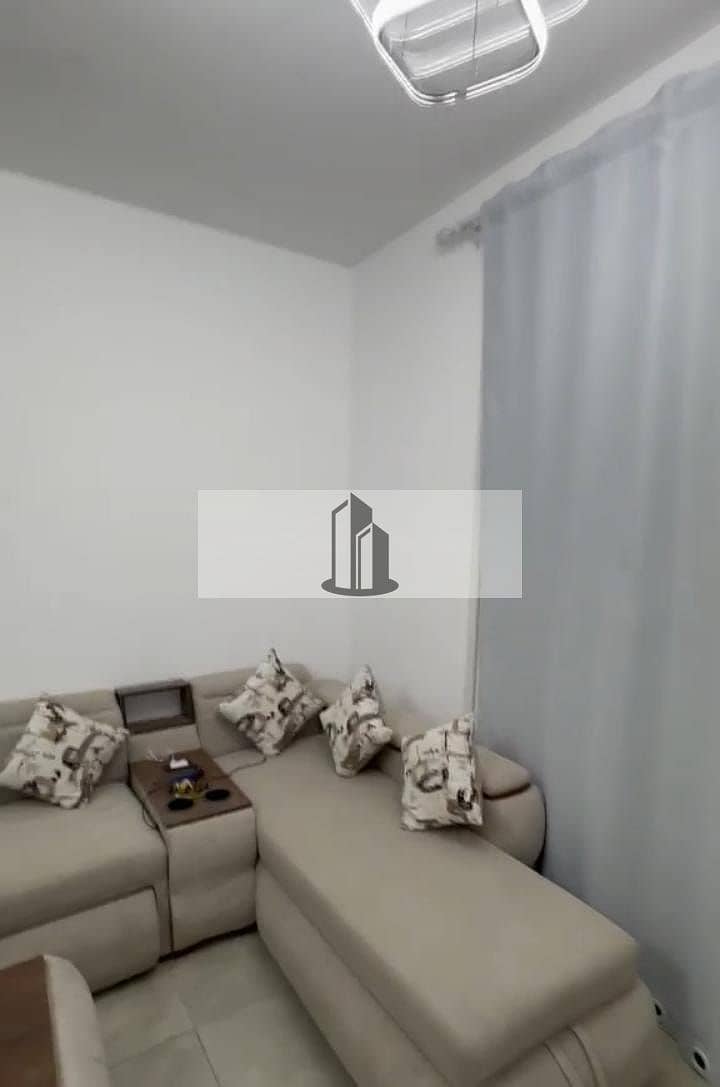 7 df834745-53f3-4d4c-b837-b8bea347b55d. jpg