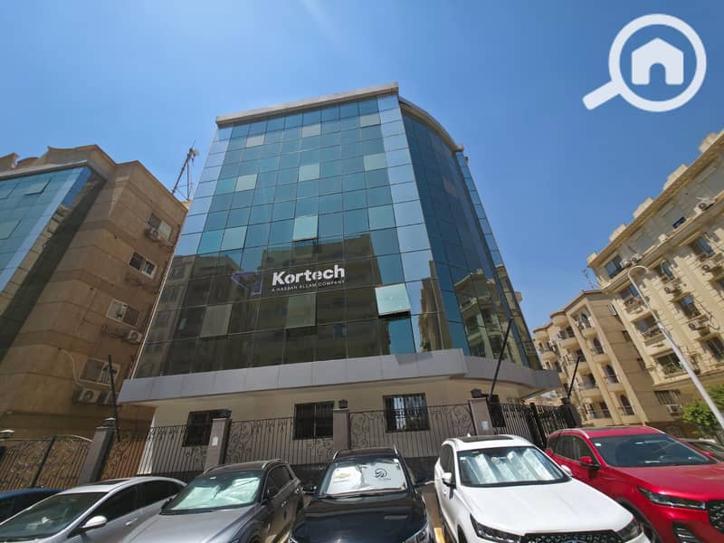 Distinctive administrative building 2200m finished to the highest level, air-conditioned for rent directly on the Maadi Ring Road. - Widok 2