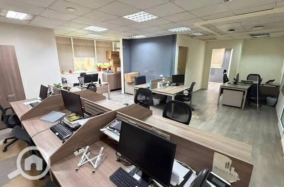 Distinctive administrative building 2200m finished to the highest level, air-conditioned for rent directly on the Maadi Ring Road. - Widok 3