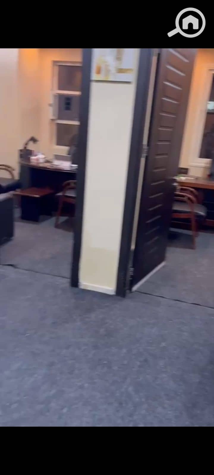 Office for rent with 3 ACs in Beverly Hills Compound Sheikh Zayed - Więcej