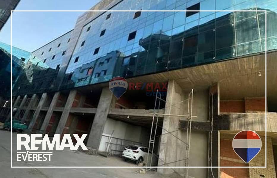 Clinic for Sale | Prime Investment Opportunity | 101 Mall – Sheikh Zayed - Więcej
