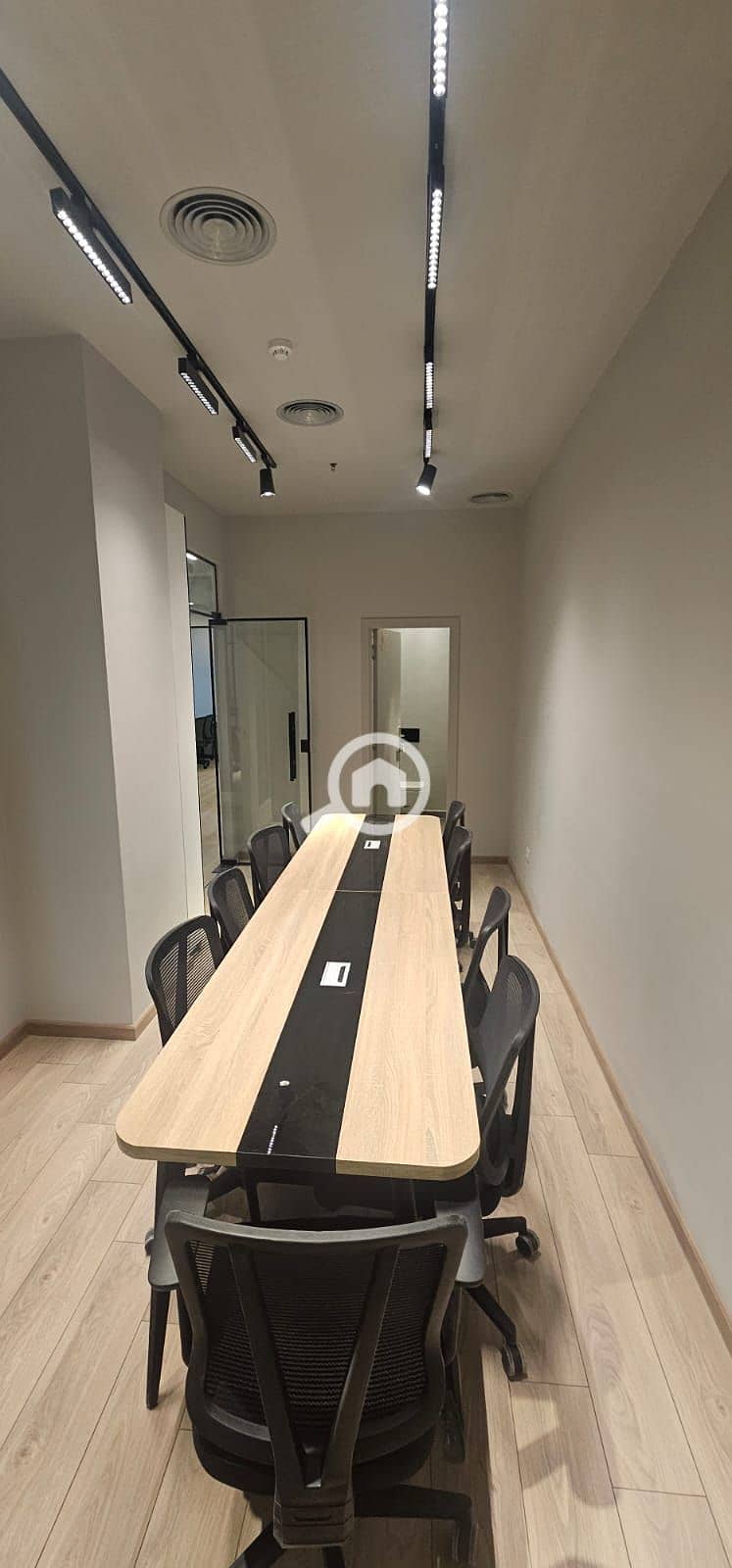 Fully finished office for rent with ACs at a bargain price of 1,250 per sqm - Widok 6