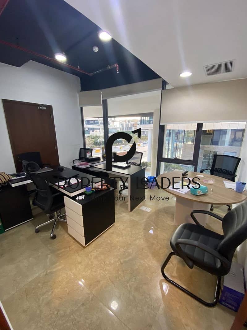Office for Rent in polygon - 135 m - Sodic - El Sheikh Zayed - Widok 3