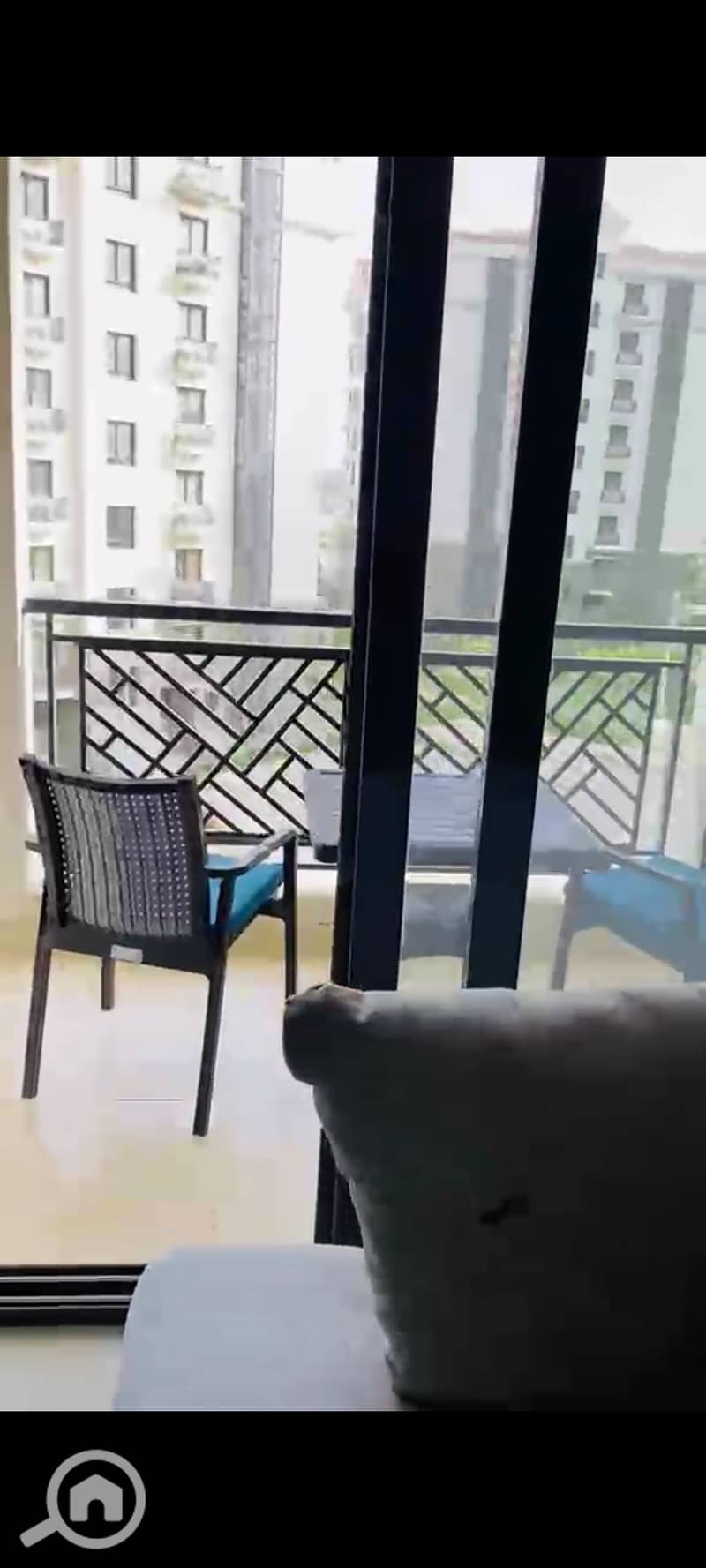 Bessilia Talaat Mostafa 95 square meter furnished apartment for rent in a very great location, first occupancy. - Więcej