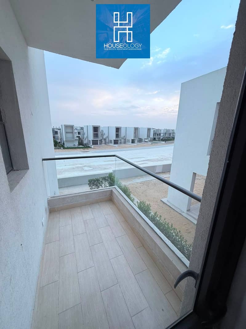 Corner townhouse, first row on the lagoon with a garden, 150m², for sale in Azha Ain Sokhna - Widok 3
