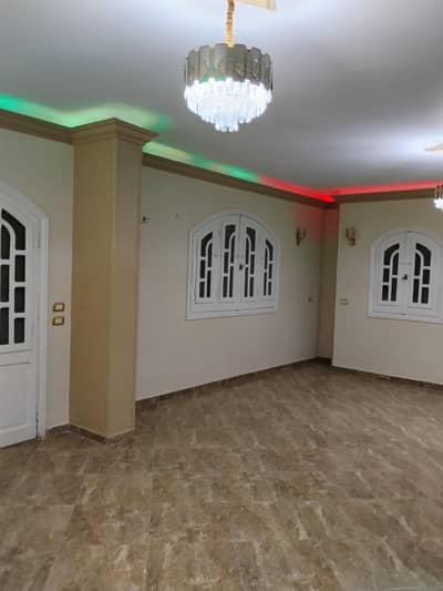 3 Bedroom Apartment for Rent in Obour City, Cairo - شقة للإيجار في مدينة العبور الحي الأول منطقة ال ٨٠٠م 3 Bedroom Apartment for Rent in Obour City, Cairo - شقة للإيجار في مدينة العبور الحي الأول منطقة ال ٨٠٠م