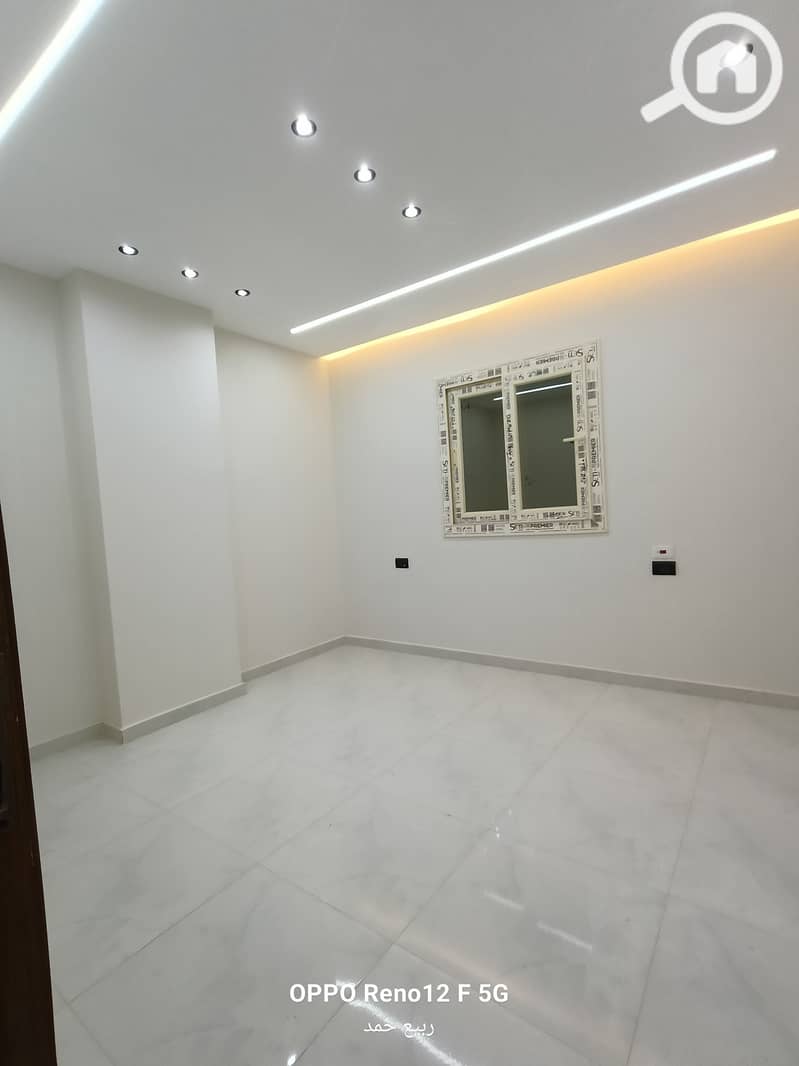 8 1000963163. jpg