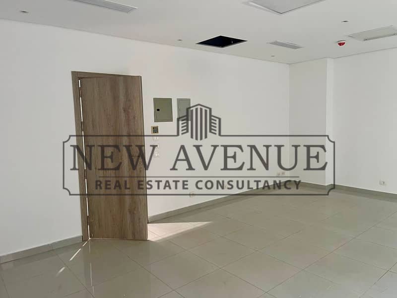 Clinic For Rent 80 SQM Fully Finished Kernel at north 90 - Więcej