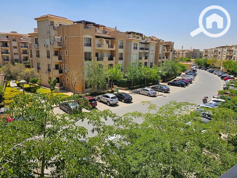 Immediate delivery apartment in Stone Residence Compound, Fifth Settlement, New Cairo - Vista 2