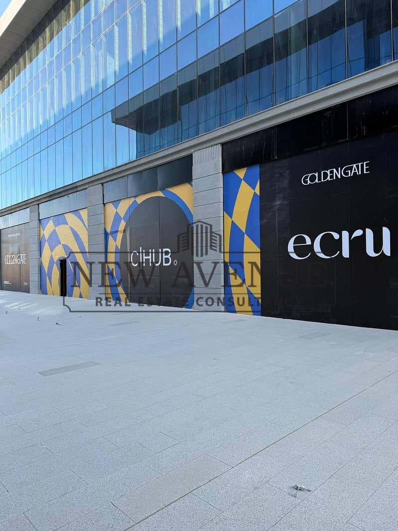 Office 106 sqm with underground parking for sale at Redcon Golden gate New Cairo - Widok 2