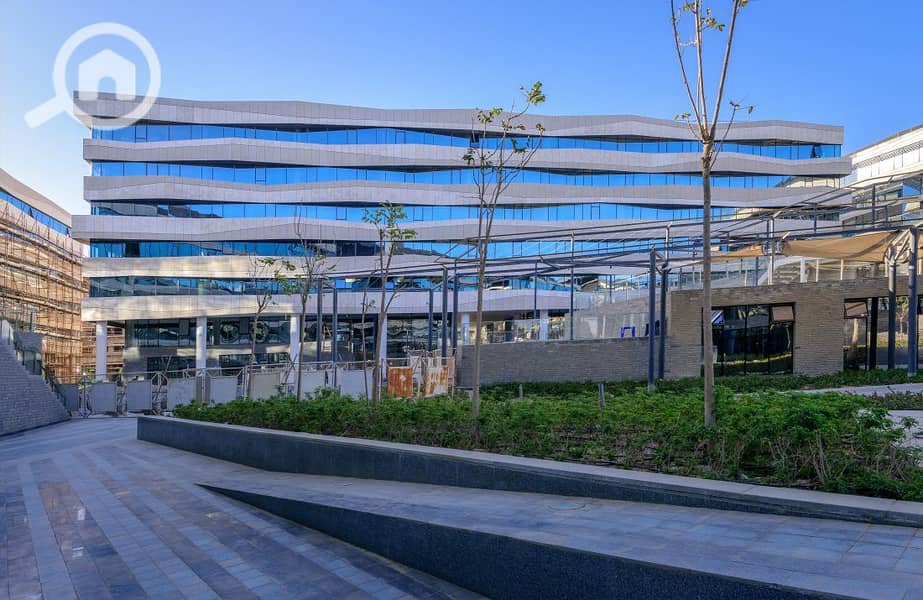 Large administrative office ready for immediate occupancy in The Polygon Sodic, in the heart of Sheikh Zayed, next to Forty West and West Tan, and opp - Widok 5
