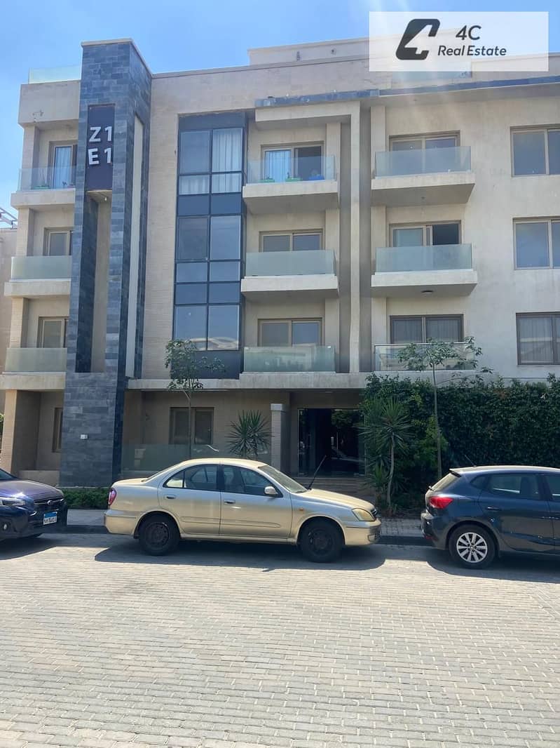 Under market pricen Penthouse for sale 166 m bahry Ready to move very prime location view landscape in Galleria Moon Valley New Cairo – pohled 2