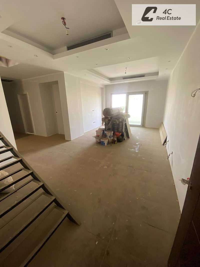 Under market pricen Penthouse for sale 166 m bahry Ready to move very prime location view landscape in Galleria Moon Valley New Cairo – pohled 6