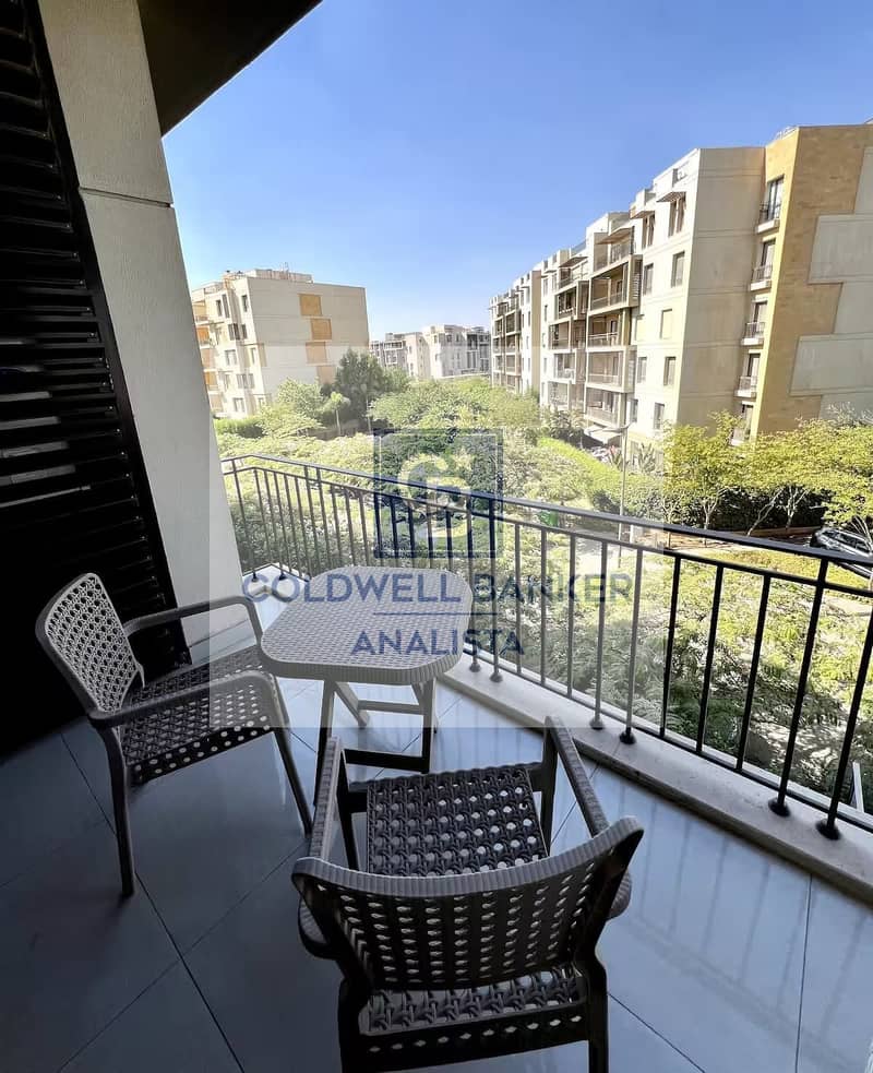 triplex foe sale in eastown bua314 roof 78m 4bedrooms 4 bathrooms nany room fully finished - Aanzicht 3