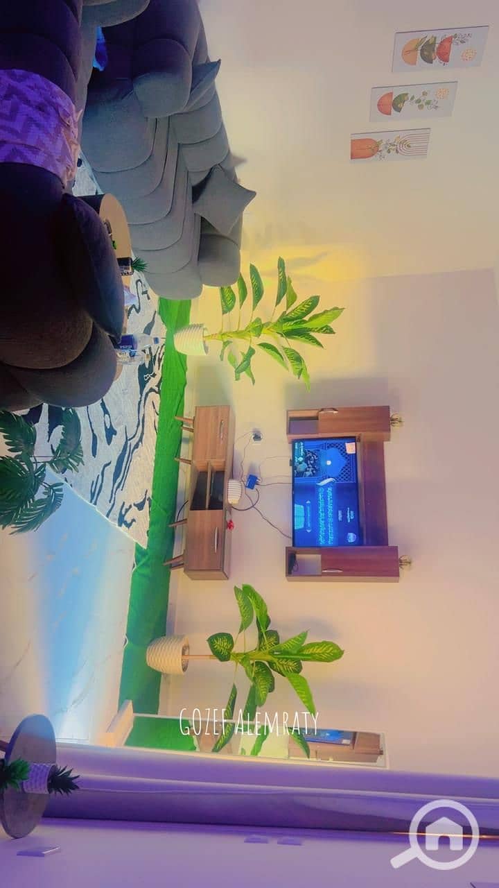 8 1001055399. jpg