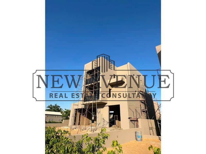 Standalone Villa for Sale in Waterway Villas | Bahary | Lake View | 612 Sqm | Ready to Move - Vista 3