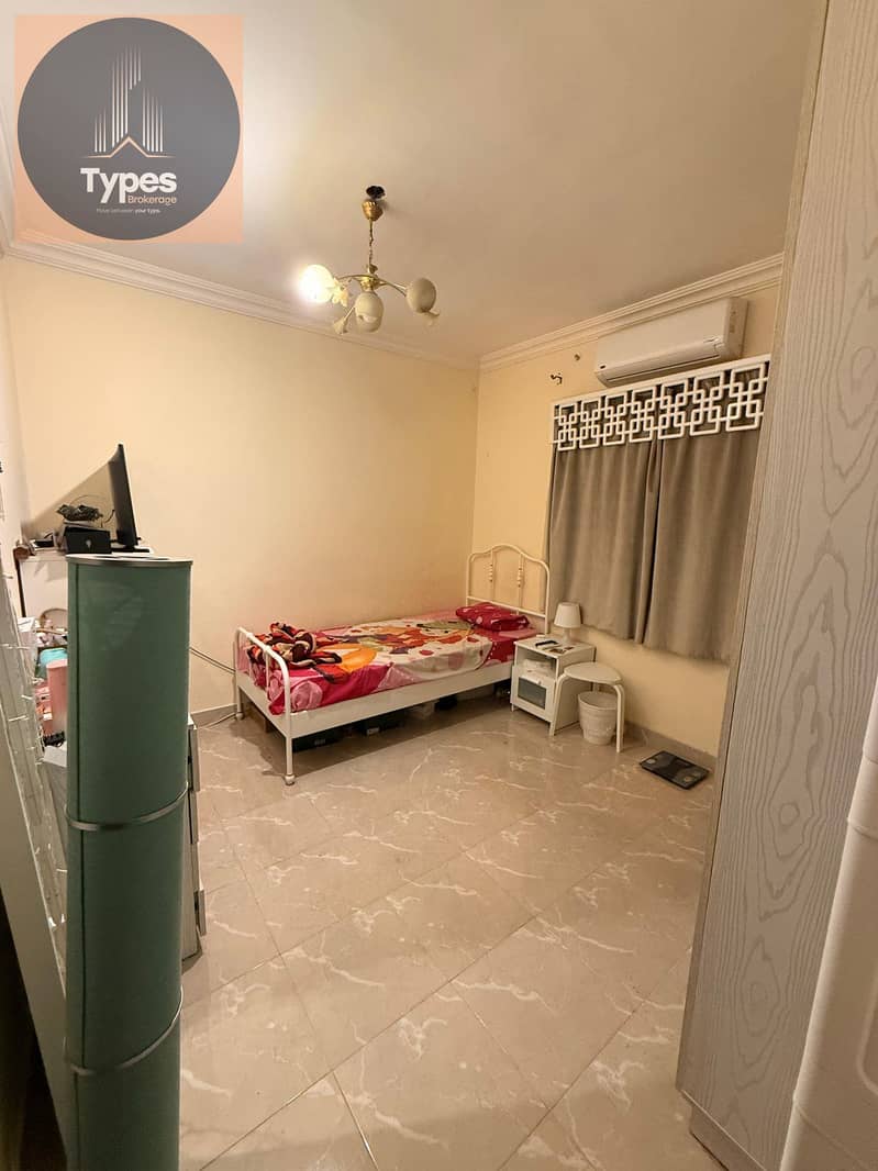 Apartment for sale in the First District, Block 6, next to Wadi Degla Club. Third balcony, north-facing, unobstructed view, elevator and gas. 160 sq - Widok 3