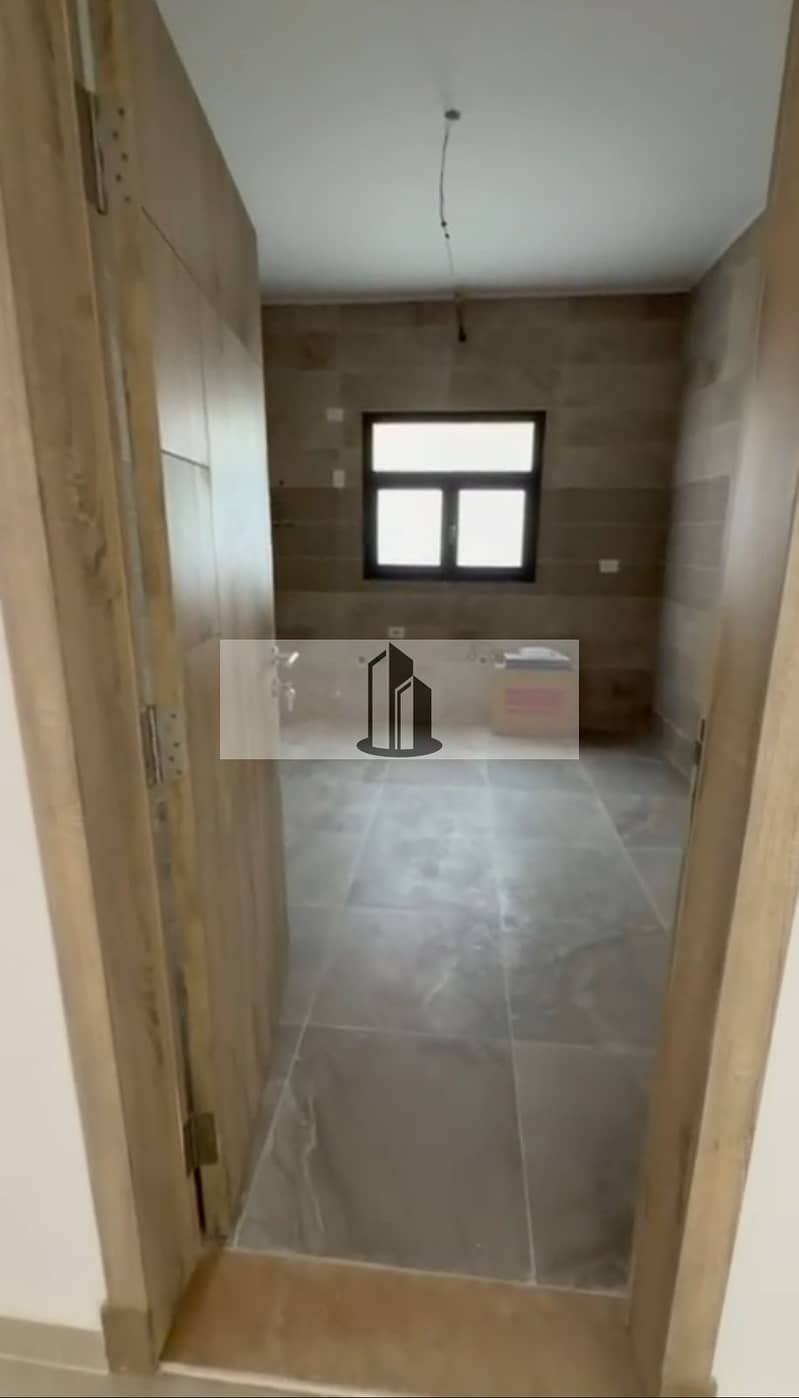Sky Loft Penthouse forready to move for Sale in Al Marasem Fifth Square, within the Moon Residence phase. - Widok 5
