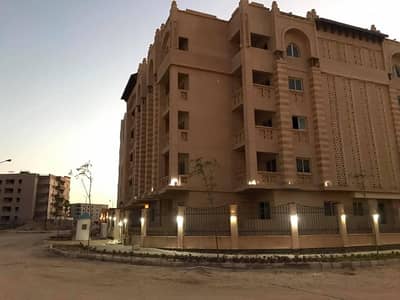 شقة 3 غرف نوم للبيع في هليوبوليس الجديدة، القاهرة - شقه للبيع في هليوبوليس الجديدة - الكربه الجديده - 216م من المالك