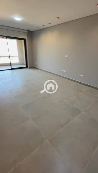 3 Bedroom Apartment for Sale in Sheikh Zayed, Giza - WhatsApp Video 2025-12-27 at 7.49. 52 PM - frame at 0m36s. jpg 3 Bedroom Apartment for Sale in Sheikh Zayed, Giza - WhatsApp Video 2025-12-27 at 7.49. 52 PM - frame at 0m36s. jpg