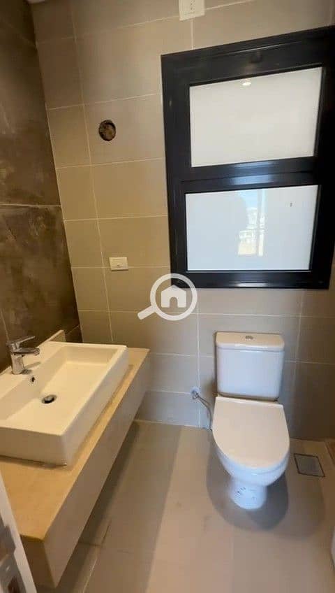 9 WhatsApp Video 2025-12-27 at 7.49. 52 PM - frame at 1m35s. jpg