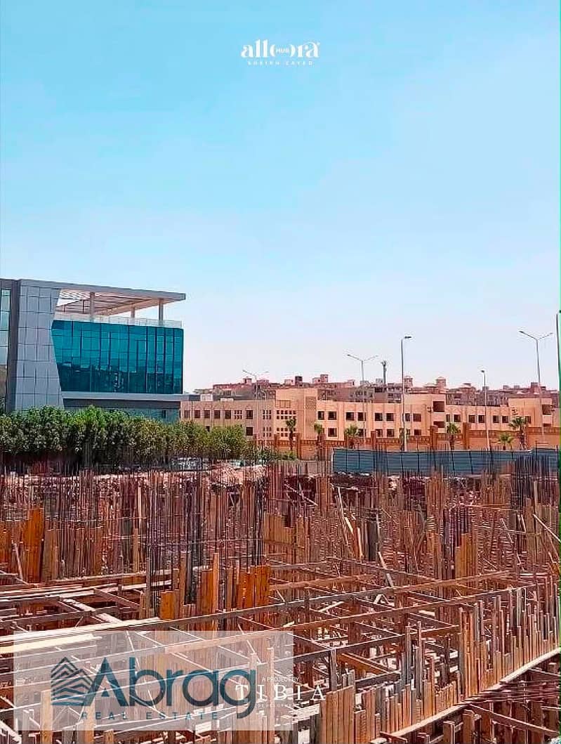 Fully finished clinic with A/C units for sale; 7-year payment plan; located on the plaza next to The Gate, Sheikh Zayed. - Vista 2