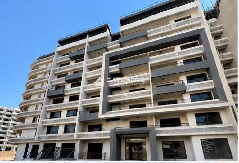 Townhouse with a 50% discount, immediate delivery in a prime location in the capital, next to the British University and the iconic tower. – pohled 5