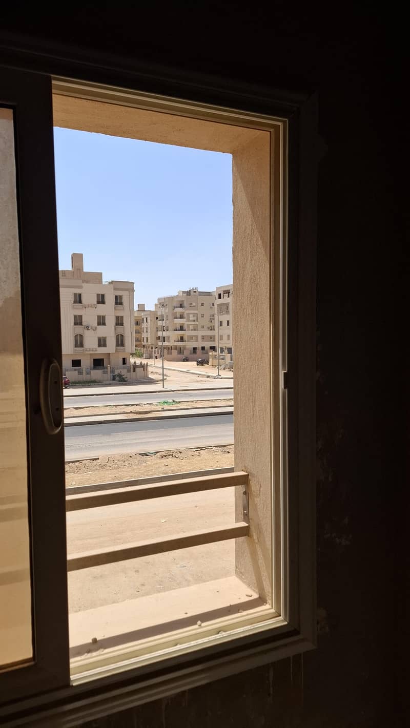بيعة سريعة لظروف السفر شقة في موقع ممتاز وتقسيمة مميزة في ا – pohled 3