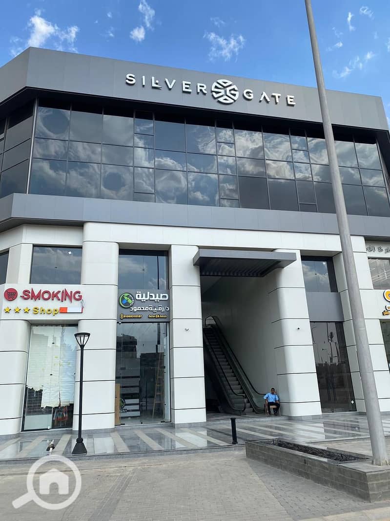 Dental clinic for rent with air conditioning, first lease in Silver Gate Mall, in the heart of Sheikh Zayed, in a vibrant area with high population - Vista 2