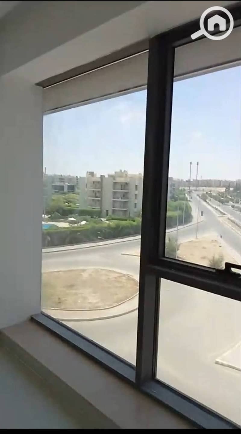 Dental clinic for rent with air conditioning, first lease in Silver Gate Mall, in the heart of Sheikh Zayed, in a vibrant area with high population - Vista 5